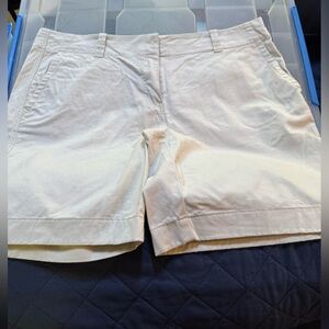 Vineyard Vines Khaki Women's Shorts